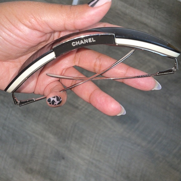 Retail $1,100 Chanel Gradient Shield Aviator Sunglasses - Picture 4 of 9